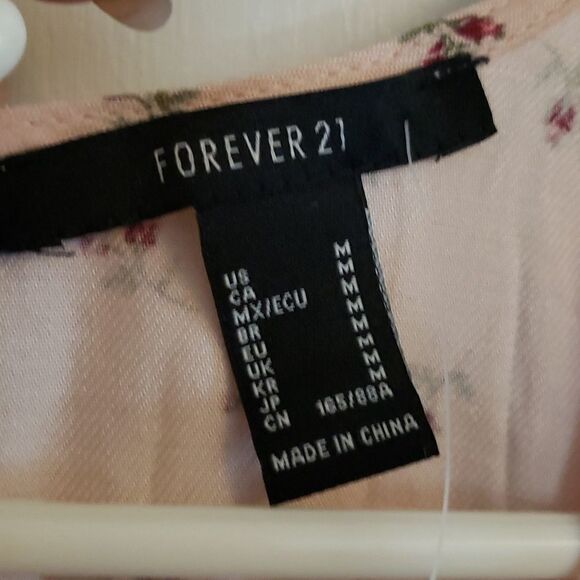 Forever 21 Floral Cut Out Dress - Picture 5 of 6